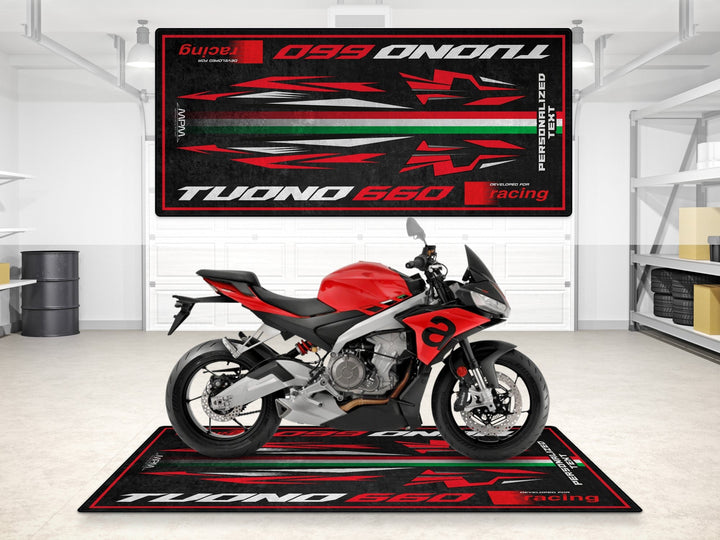 Torque Red Tuono 660 için kişiselleştirilmiş pit matı. Pist hazırlığı ve motosiklet teşhiri için tasarlandı.