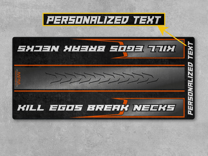 Kill Egos Break Necks Harley Davidson Breakout paspası – siyah showroom halısı, motosiklet sergileme ve kişiye özel pit halısı
