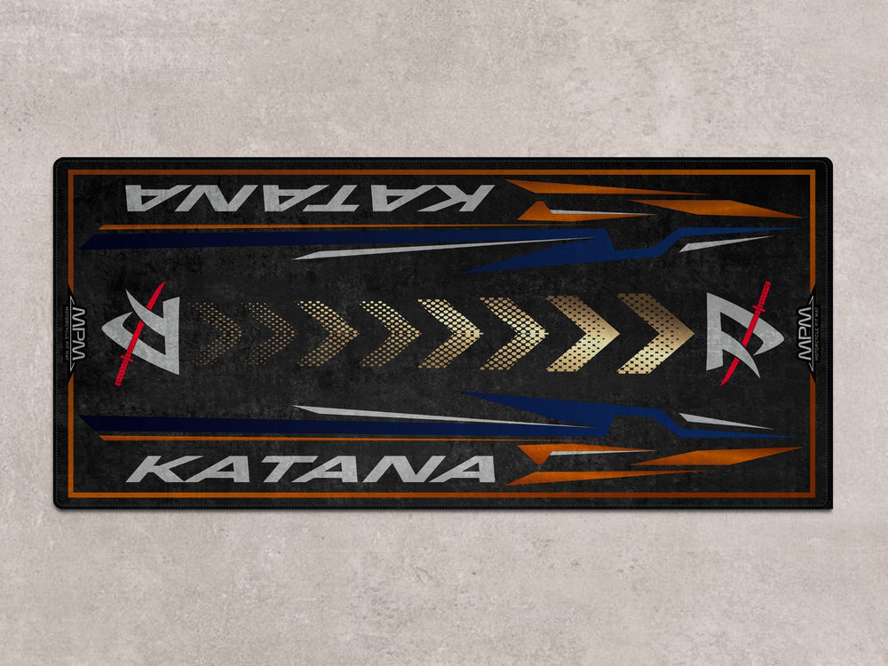 Suzuki Katana motosiklet halısı, pit matı ve zemin koruyucu aksesuar
