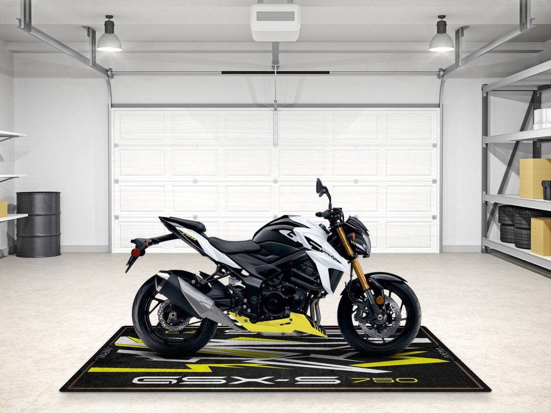 Suzuki GSX-S750 motosiklet matı, pist alanı ve street bike garajı için şık teşhir halısı
