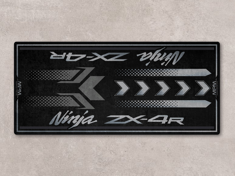 Ninja ZX-4R için özel pit mat – siyah motosiklet paspası, kaymaz tabanlı
