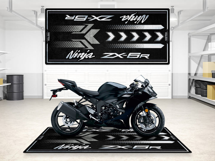 Ninja ZX-6R için dayanıklı pit mat – siyah ve gri detaylı özel tasarım motosiklet paspası
