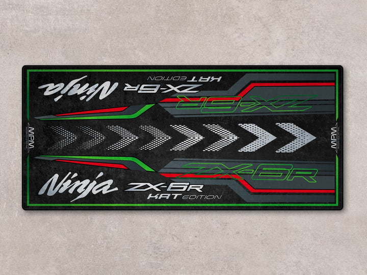 ZX-6R Ninja KRT Edition garaj halısı, park matı ve zemin koruyucu olarak şık motosiklet paspası
