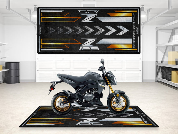 Kawasaki Z125 showroom halısı, pist hazırlığı ve yarış pisti için dayanıklı motosiklet matı
