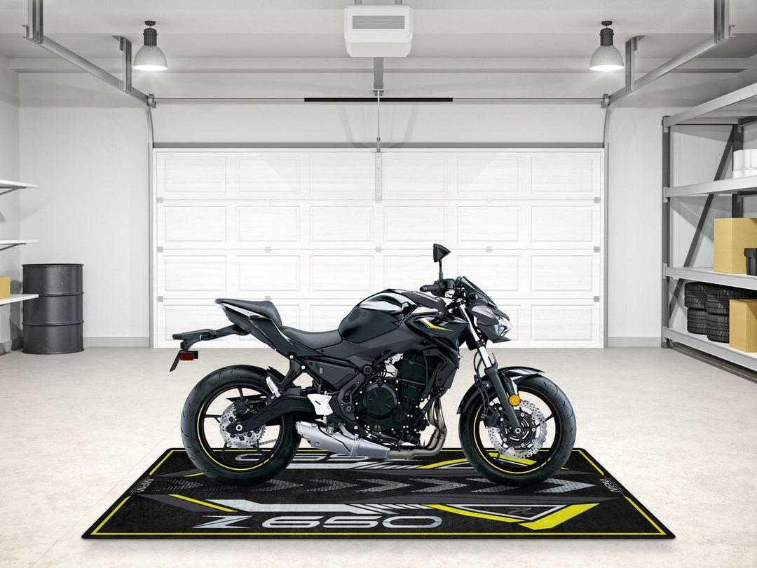 Kawasaki Z650 kişiselleştirilmiş motosiklet matı, superbike garajı ve motosiklet teşhiri için zemin koruyucu
