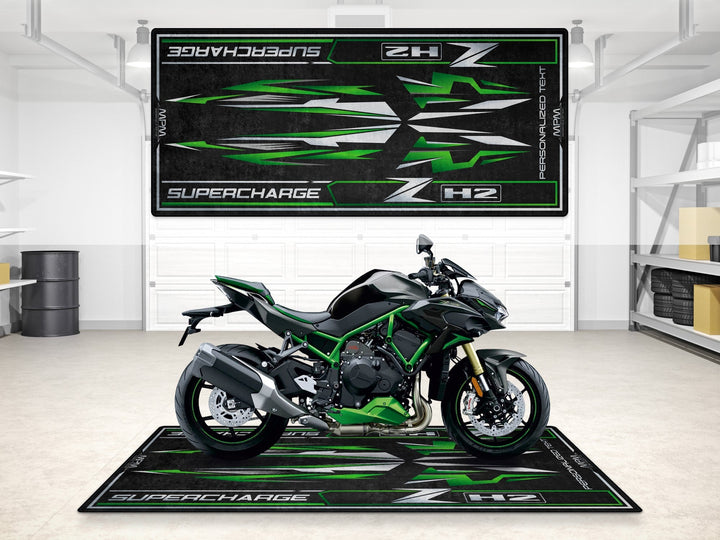 Kawasaki Z H2 showroom halısı, pist hazırlığı ve yarış pisti için dayanıklı motosiklet matı
