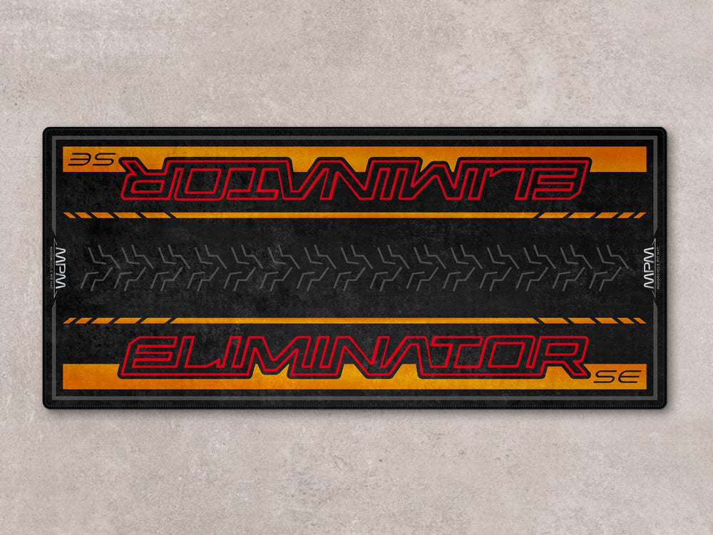 Eliminator SE Candy Steel Furnace Orange motosiklet halısı – şık garaj ve pit mat tasarımı
