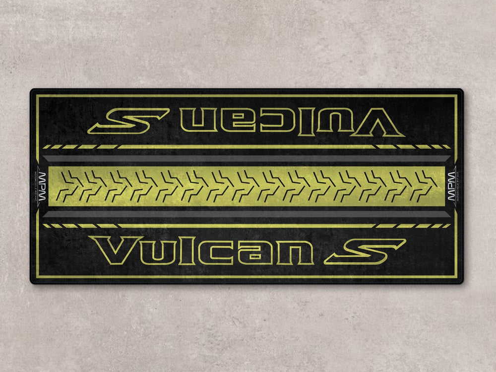Vulcan S Pearl Sand Khaki Ebony motosiklet halısı – şık pit mat ve zemin koruyucu paspas
