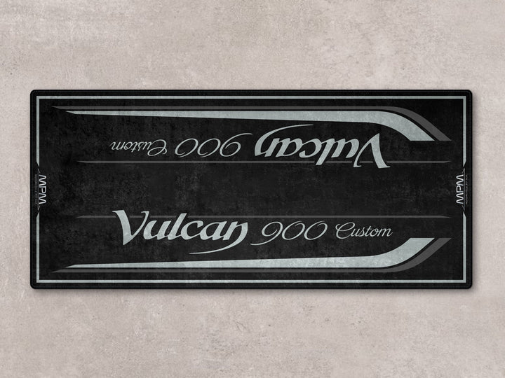 Vulcan 900 Custom motosiklet halısı – Metallic Flat Spark Black dayanıklı garaj pit mat paspas
