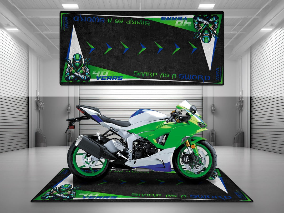 Kawasaki Ninja 40. Yıl Halısı – özel tasarım motosiklet garaj paspası, koleksiyonluk pit mat
