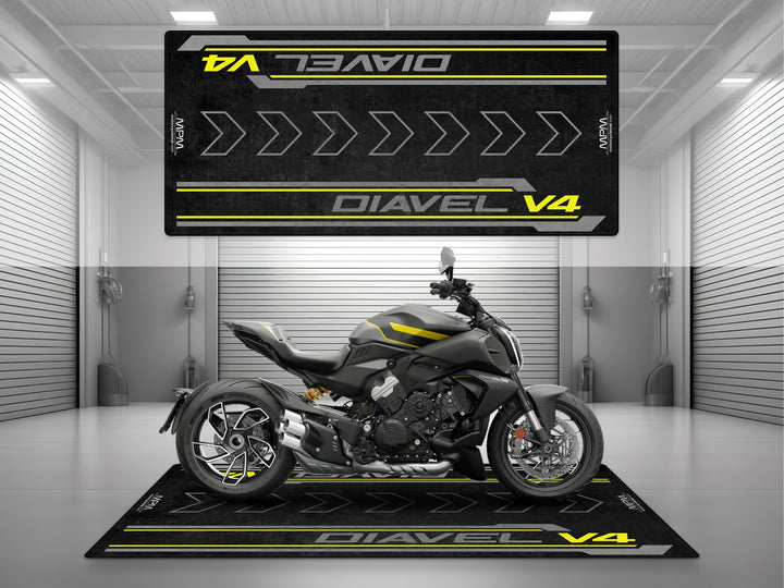 Ducati Diavel V4 – siyah & neon sarı için üretilmiş motosiklet halısı  
Garaj halısı ve pist hazırlığı için ideal zemin koruyucu mat.
