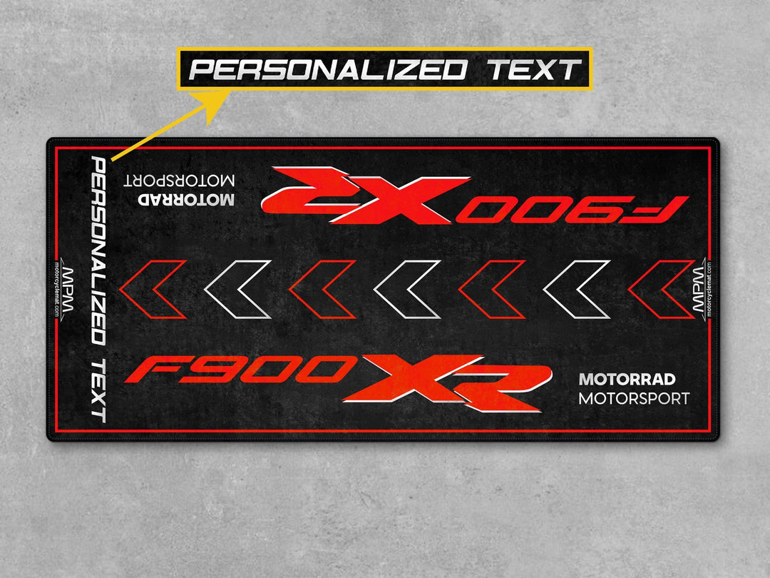 F900 XR Racing Red için kişiye özel motosiklet halısı. Yarış pisti, pist hazırlığı ve sürücü ihtiyaçları için tamamlayıcı ürün.
