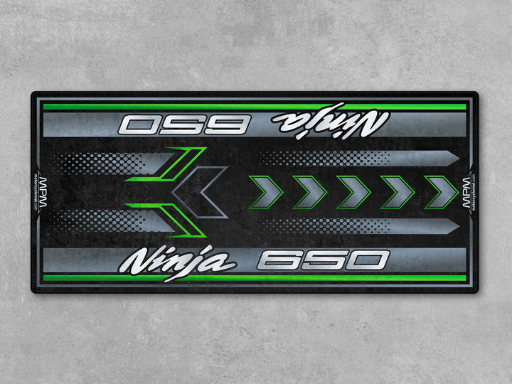 Ninja 650 Metallic Spark Black için dayanıklı kaymaz tabanlı garaj pit mat
