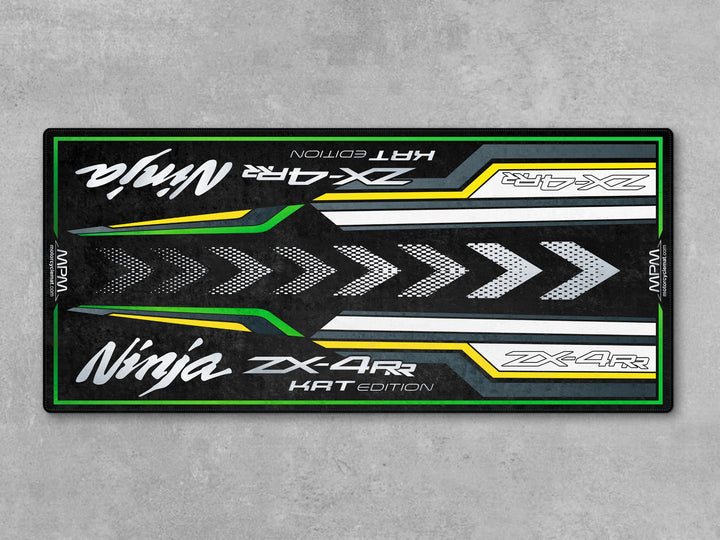 Ninja ZX-4RR KRT Edition için özel tasarım garaj matı – yeşil beyaz motosiklet halısı
